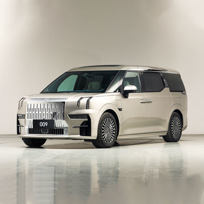 Estrutura do corpo do MPV 2022 ZEEKR 009 Carro elétrico com 125kW de potência máxima e design de luxo