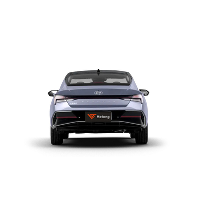 2023 Hyundai Elantra 1.5L CVT FWD Automóvel a gasolina com dimensões 4720x1810x1415mm