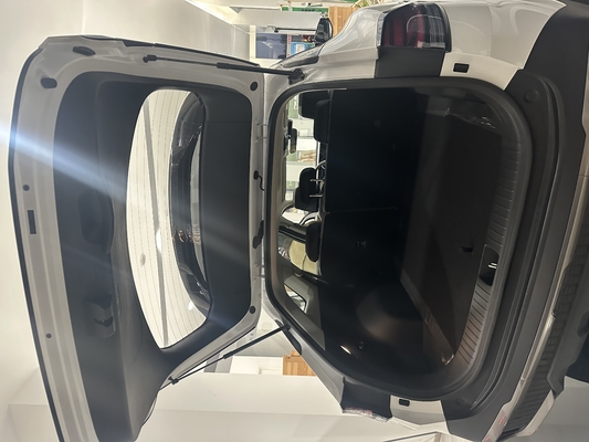 2022 Kia Lion Platinum Endurance 210 SUV híbrido com baixo consumo de combustível e luz diurna LED