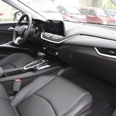 Carro elétrico puro com binário máximo de 265Nm Auto Chevrolet Cruise Carro de cinco portas
