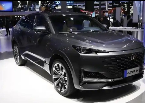 2023 Changan Uni-K SUV de 5 portas e 5 lugares 2.0T 233 cavalos de potência Ajuste manual do assento do copiloto