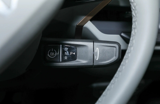 Melhore a experiência de viagem da sua família com o 2023 KIA EV5 Pure Electric Medium SUV
