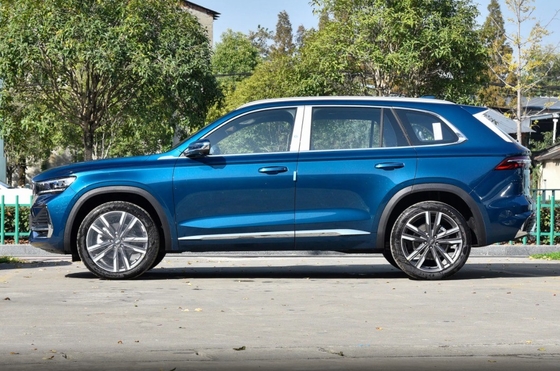 Manjaro Geely Xingyue L 2.0TD Power Automatic Two-Drive SUV com 5 assentos e 2 airbags