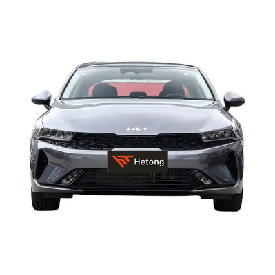 Kia K5 Sedan 4 portas 5 lugares Direção esquerda Carros a gasolina 176kw Velocidade máxima 220 Potência