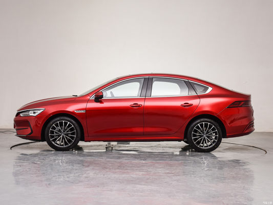 Customizado 2023 Byd Qin Plus Sedan de Carro Elétrico para estrutura de carroceria de 4 portas e 5 lugares