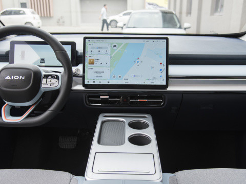 Aion Y 2022 70 Enjoy Edition Lfp Everbright Carro Elétrico de 7 lugares/Veículo de SUV