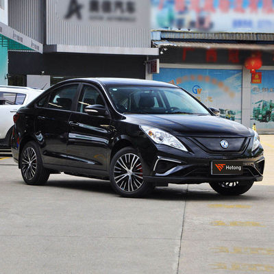 Dongfeng Fengxing S50 T1 T5 E1 M5 5 lugares 415 km Limousine elétrico puro 4705 * 1790 * 1540mm