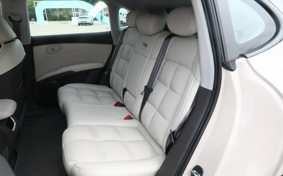 2023 High Power 4WD Zhiji LS6 EV Sports Car com alcance elétrico puro de 560-702 km