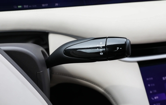 2023 High Power 4WD Zhiji LS6 EV Sports Car com alcance elétrico puro de 560-702 km