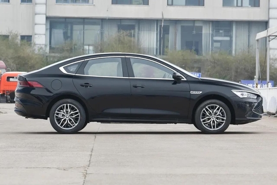 BYD Qing Plus DM-i55km EV 5 lugares Carros de segunda mão para viagens mundiais e domésticos