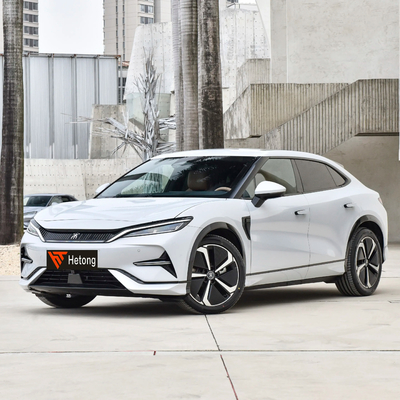 Forte veículo elétrico BYD Song L com 150kW de potência e velocidade máxima de 199/201 Km/h