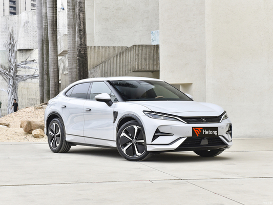 Forte veículo elétrico BYD Song L com 150kW de potência e velocidade máxima de 199/201 Km/h